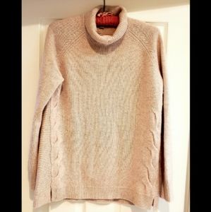 100% Cashmere sweater